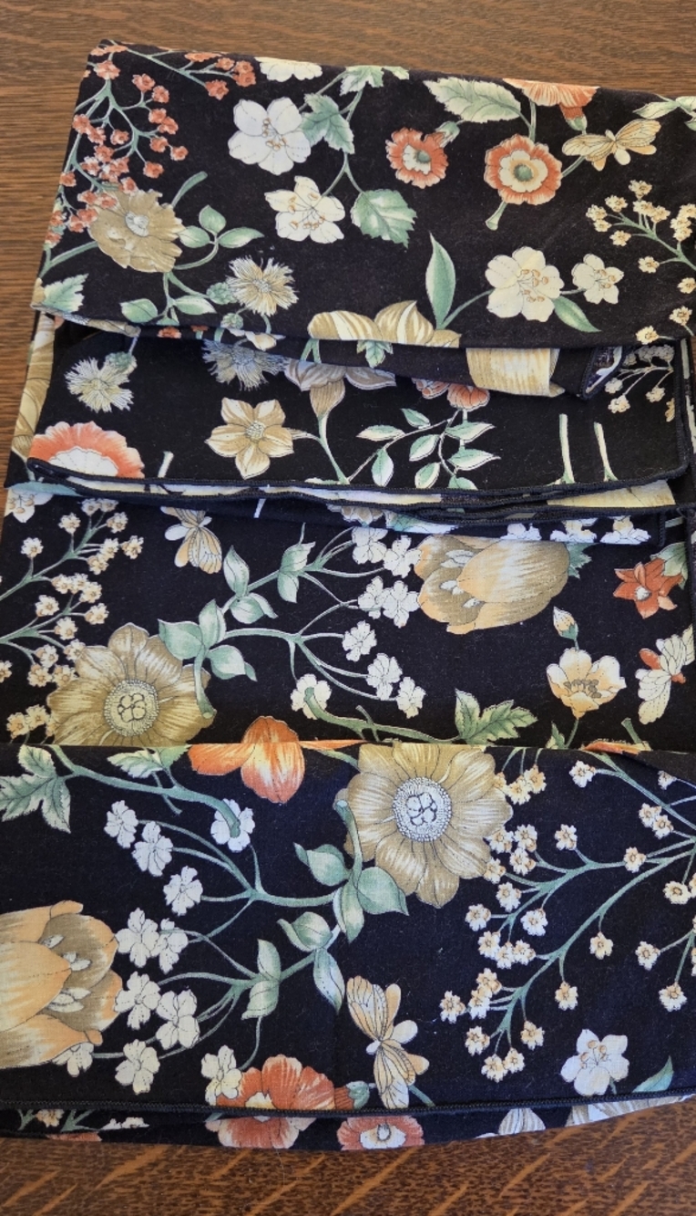 Vintage Set Of 4 Floral Napkins French Country Cotton Multicolor Square 19x19”